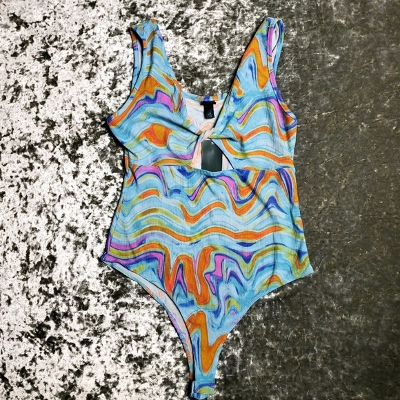 Wild Fable Twist Front Cut Out Tank Bodysuit - Picture 2 of 5